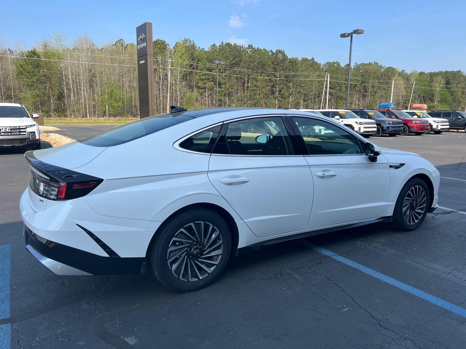 2026 Hyundai SONATA HYBRID SEL