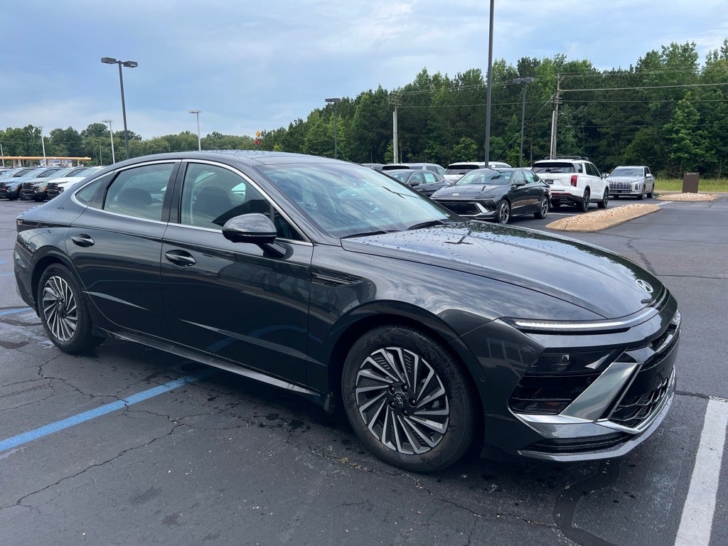 2025 Hyundai SONATA HYBRID Limited