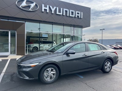 2026 Hyundai ELANTRA SE