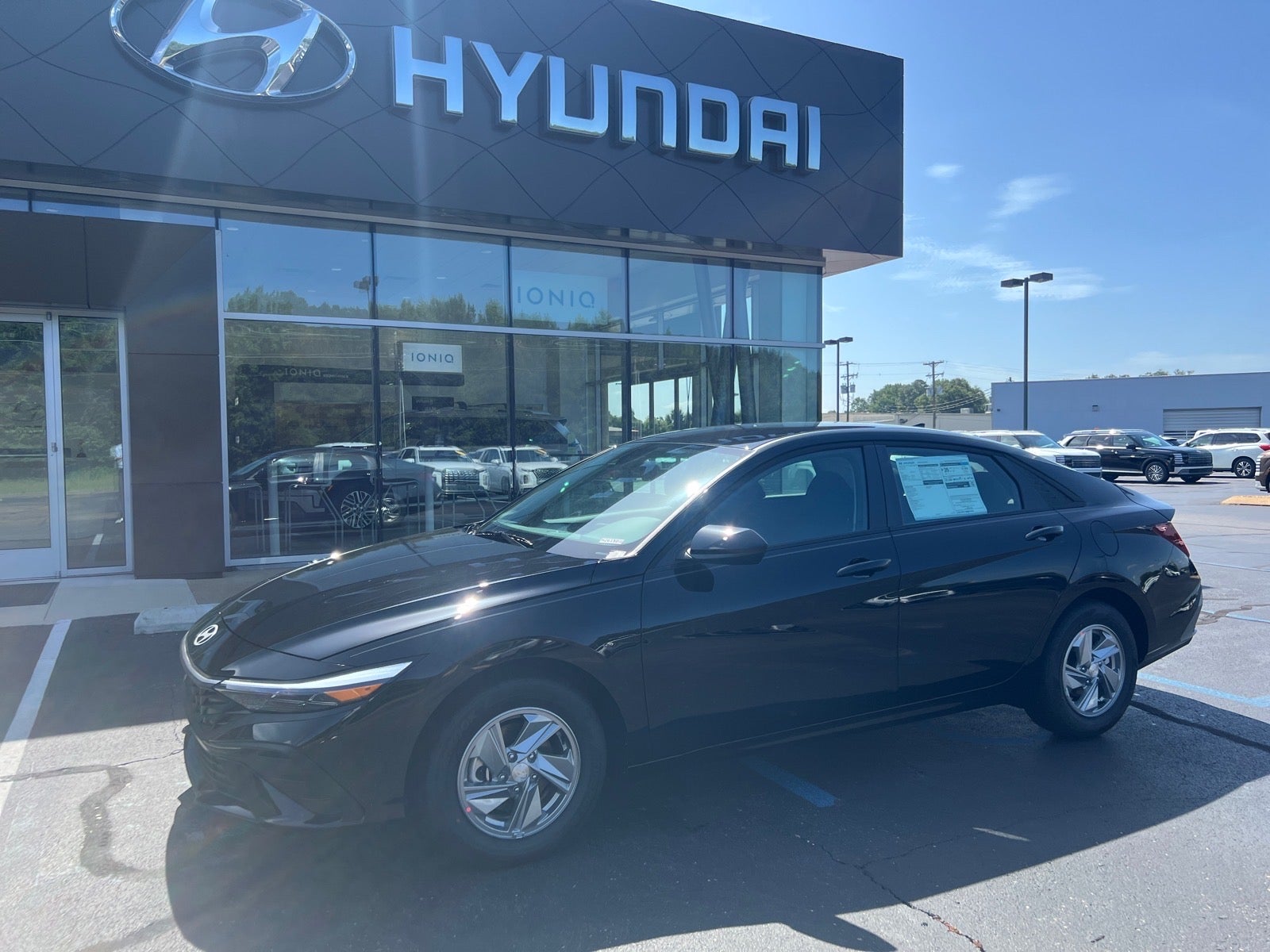 2026 Hyundai ELANTRA SE
