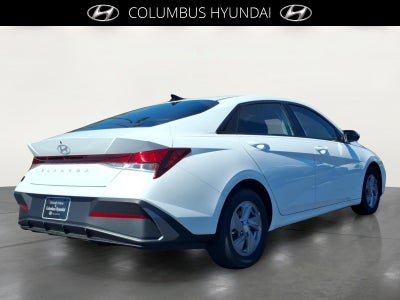 2026 Hyundai ELANTRA SE