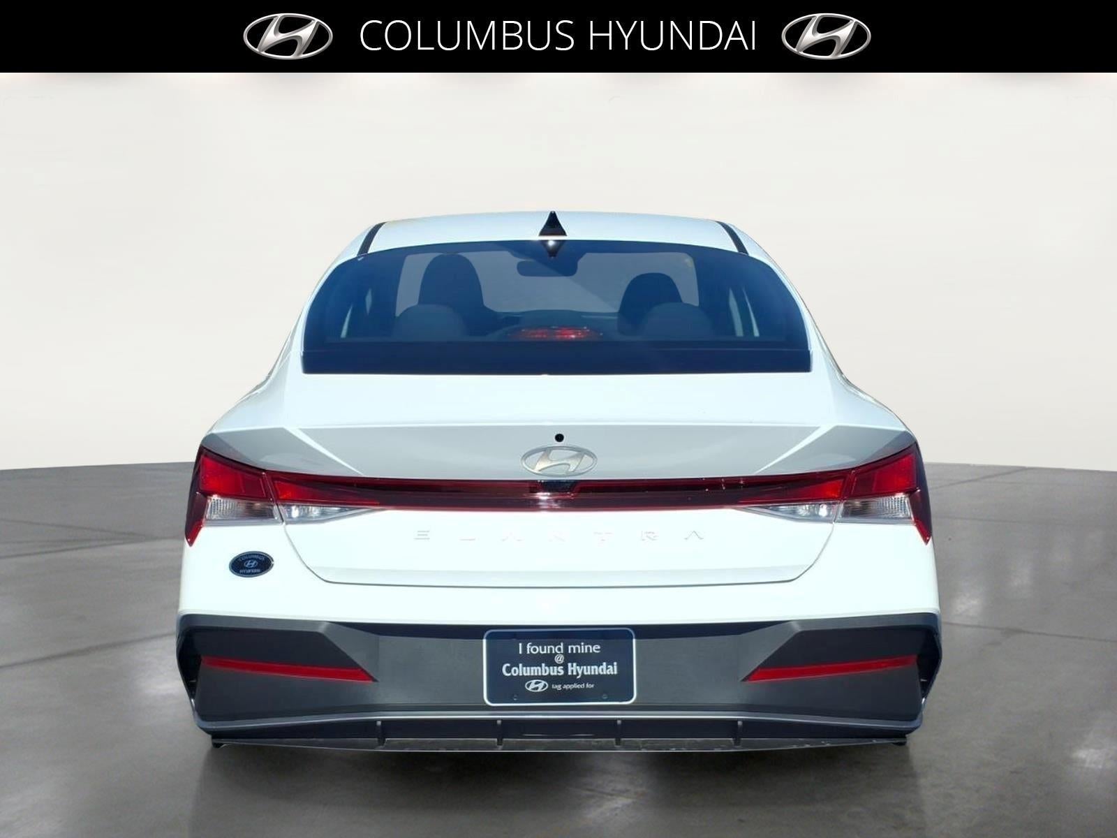 2026 Hyundai ELANTRA SE