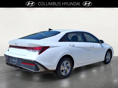 2026 Hyundai ELANTRA SE