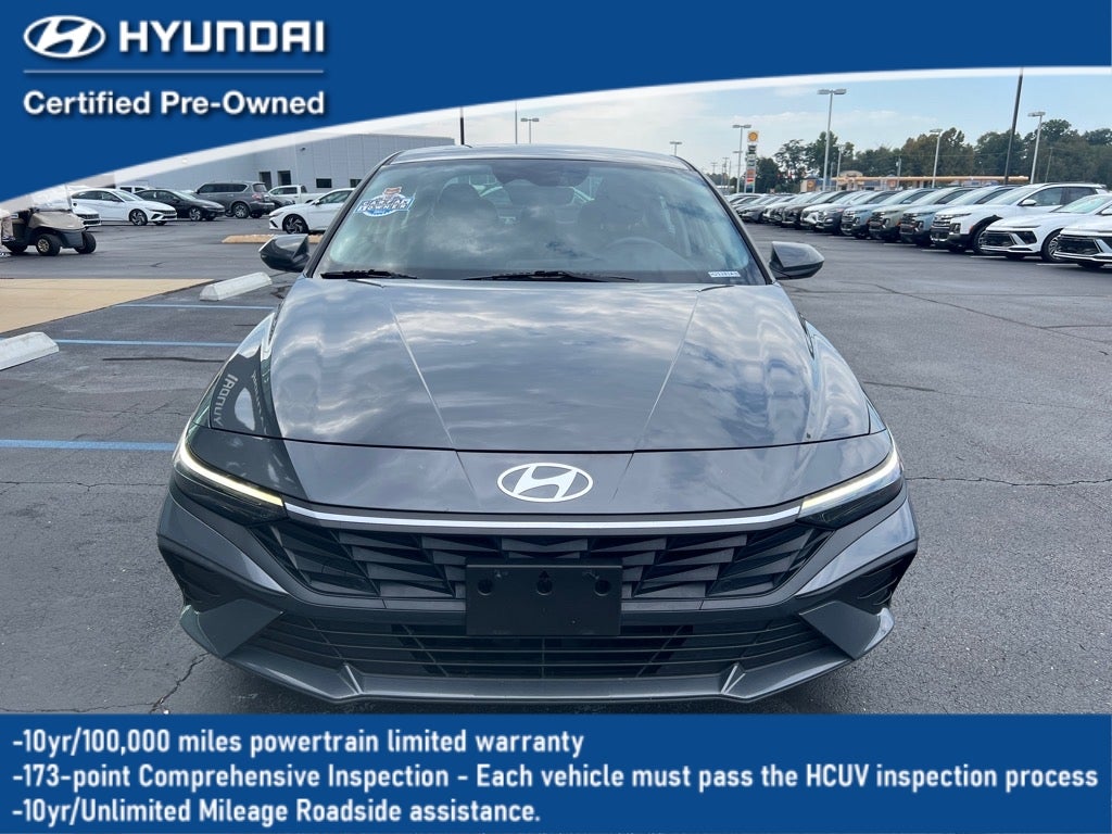 2024 Hyundai ELANTRA SE