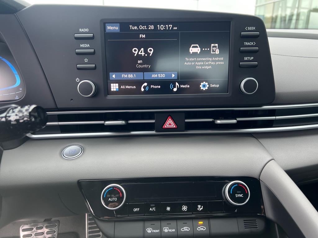 2025 Hyundai ELANTRA SEL Sport