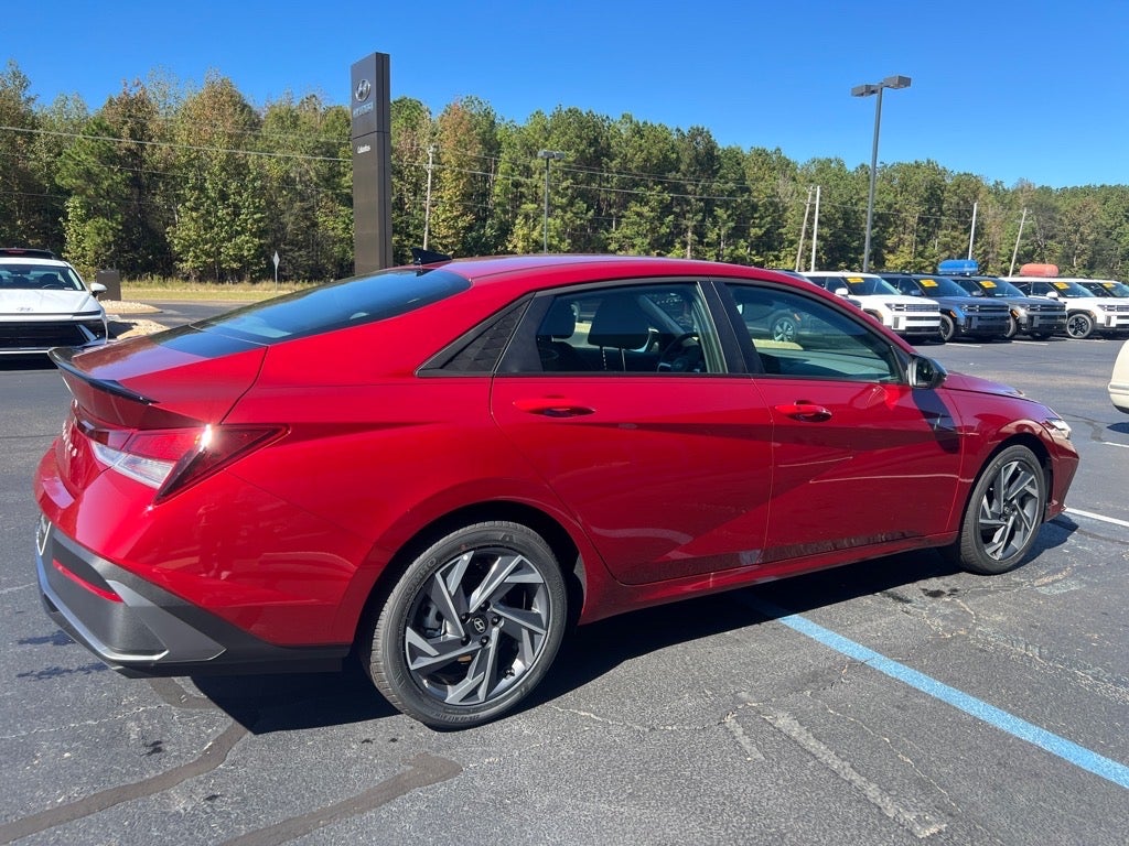 2025 Hyundai ELANTRA SEL Sport