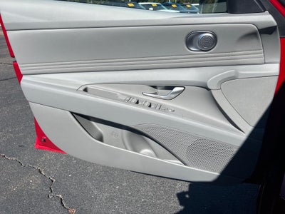 2025 Hyundai ELANTRA SEL Sport