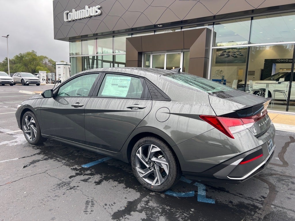 2025 Hyundai ELANTRA SEL Sport
