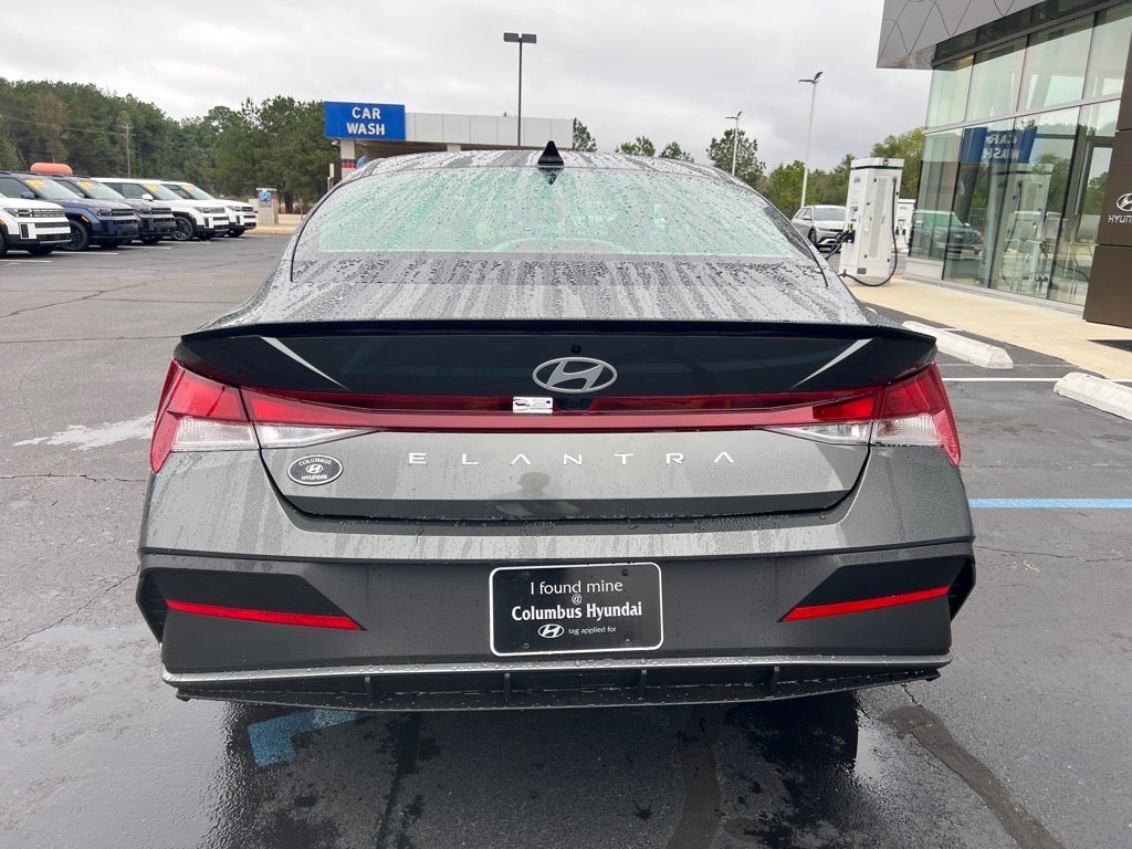 2025 Hyundai ELANTRA SEL Sport