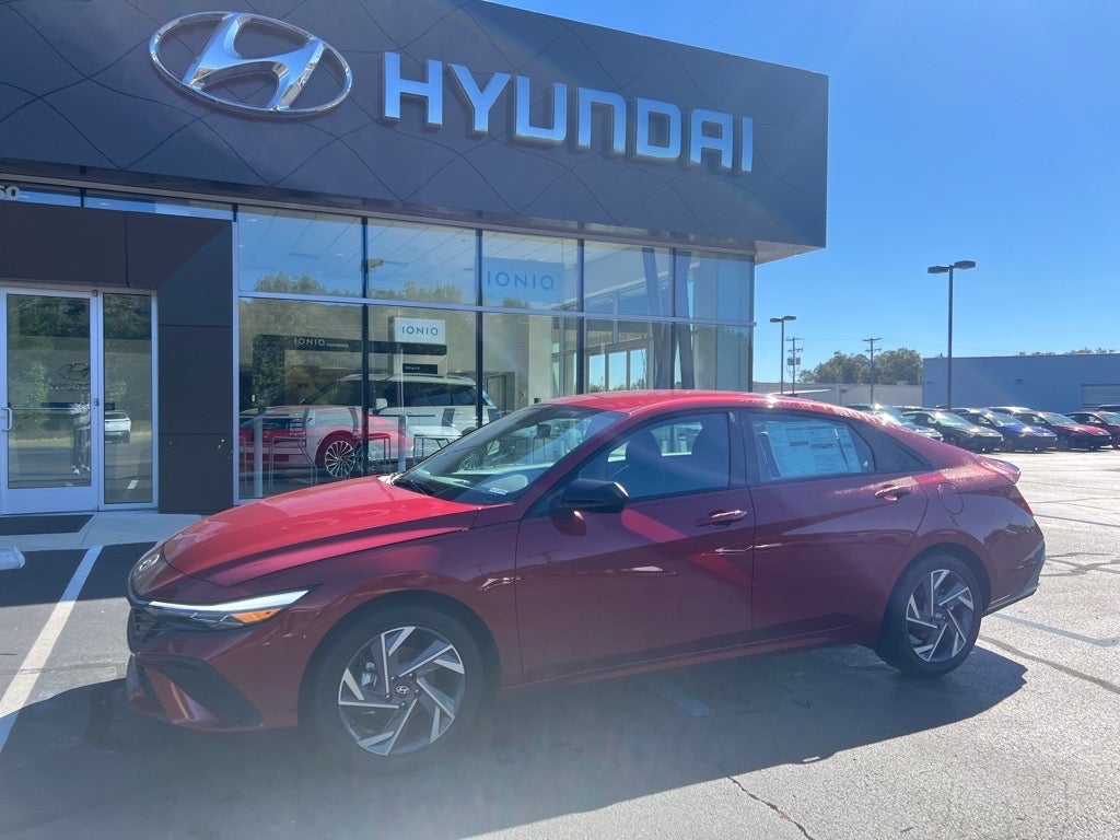 2025 Hyundai ELANTRA SEL Sport