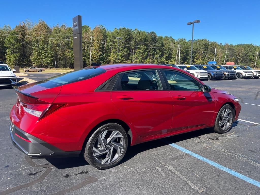 2025 Hyundai ELANTRA SEL Sport