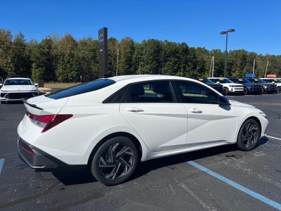 2025 Hyundai ELANTRA SEL Sport