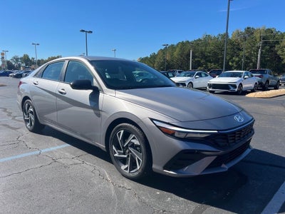 2025 Hyundai ELANTRA SEL Sport