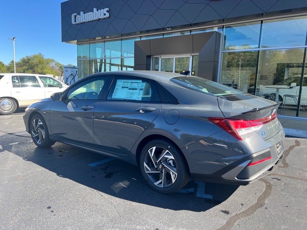 2025 Hyundai ELANTRA SEL Sport