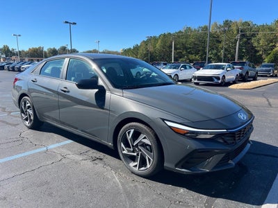 2025 Hyundai ELANTRA SEL Sport