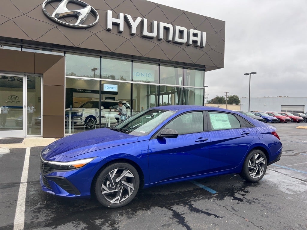 2025 Hyundai ELANTRA SEL Sport