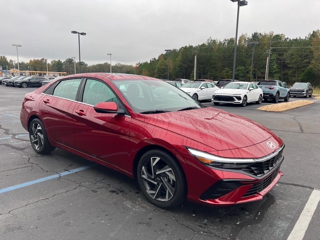 2025 Hyundai ELANTRA Limited