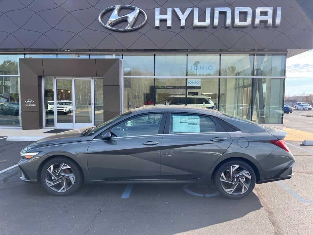 2026 Hyundai ELANTRA Limited