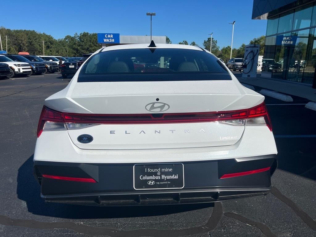 2025 Hyundai ELANTRA Limited