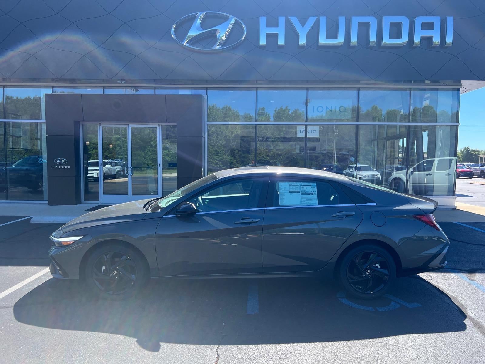 2026 Hyundai Elantra 2.0 SEL Sport Premium's photo