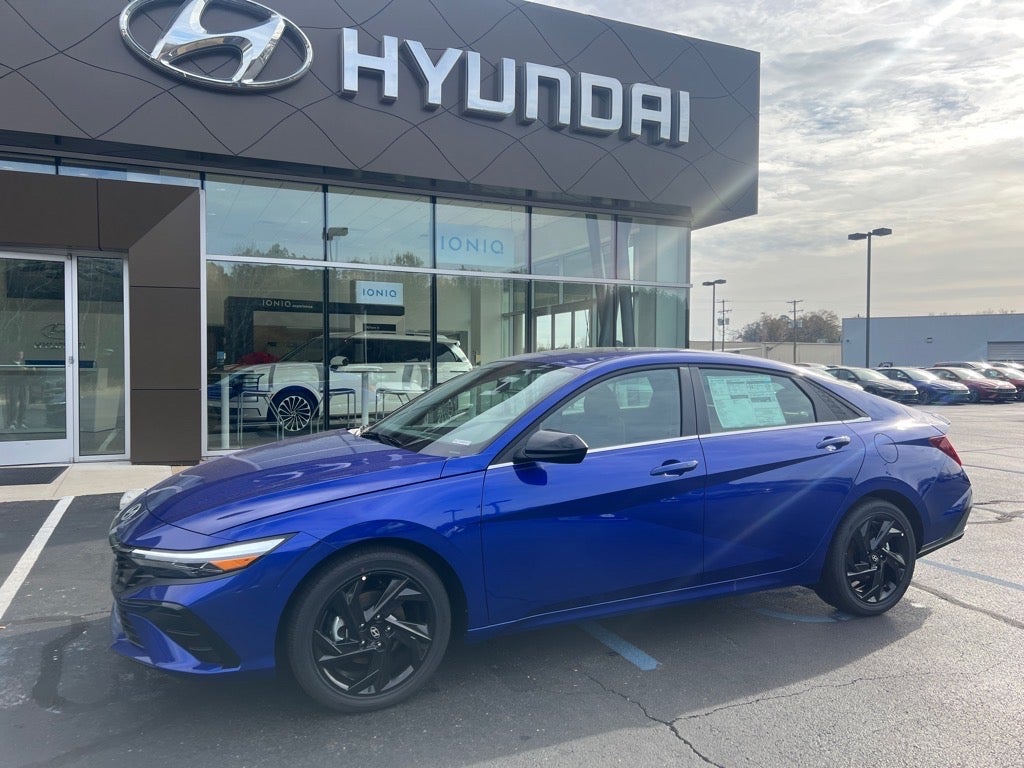 2026 Hyundai ELANTRA SEL Sport Premium