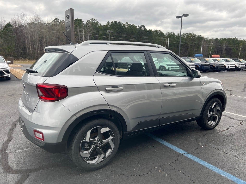 2025 Hyundai VENUE SEL