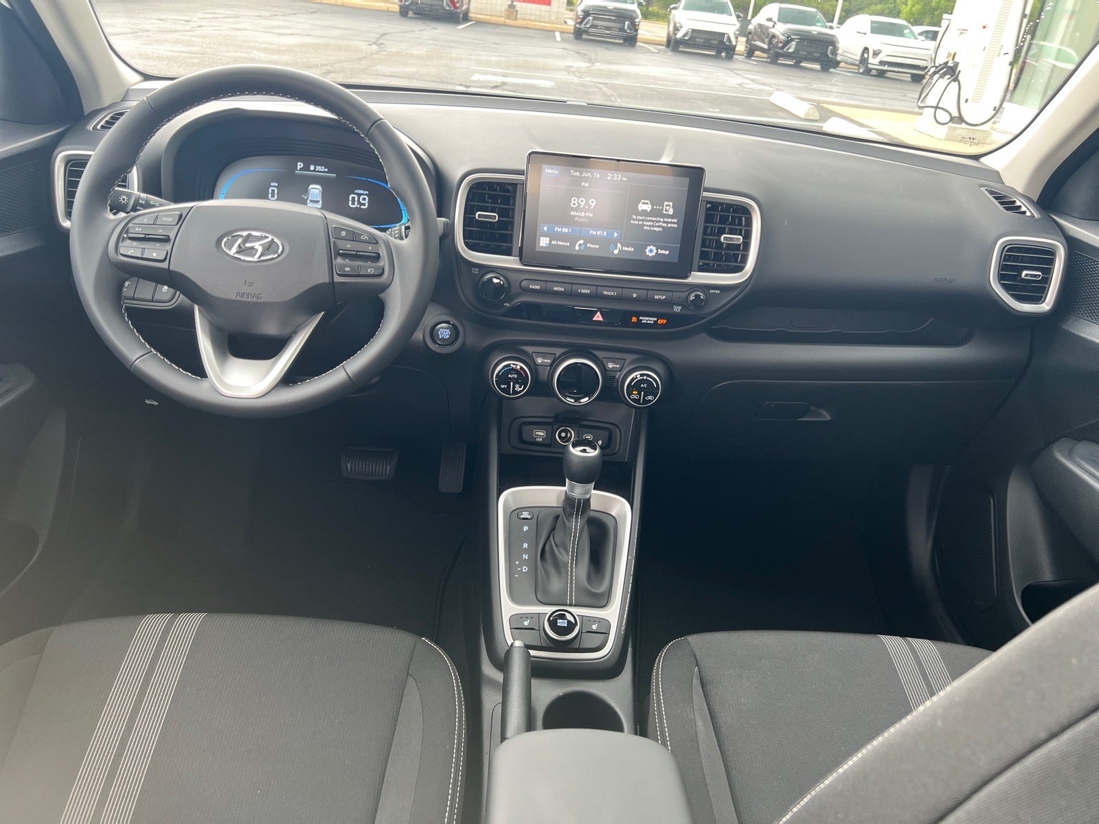 2026 Hyundai VENUE SEL