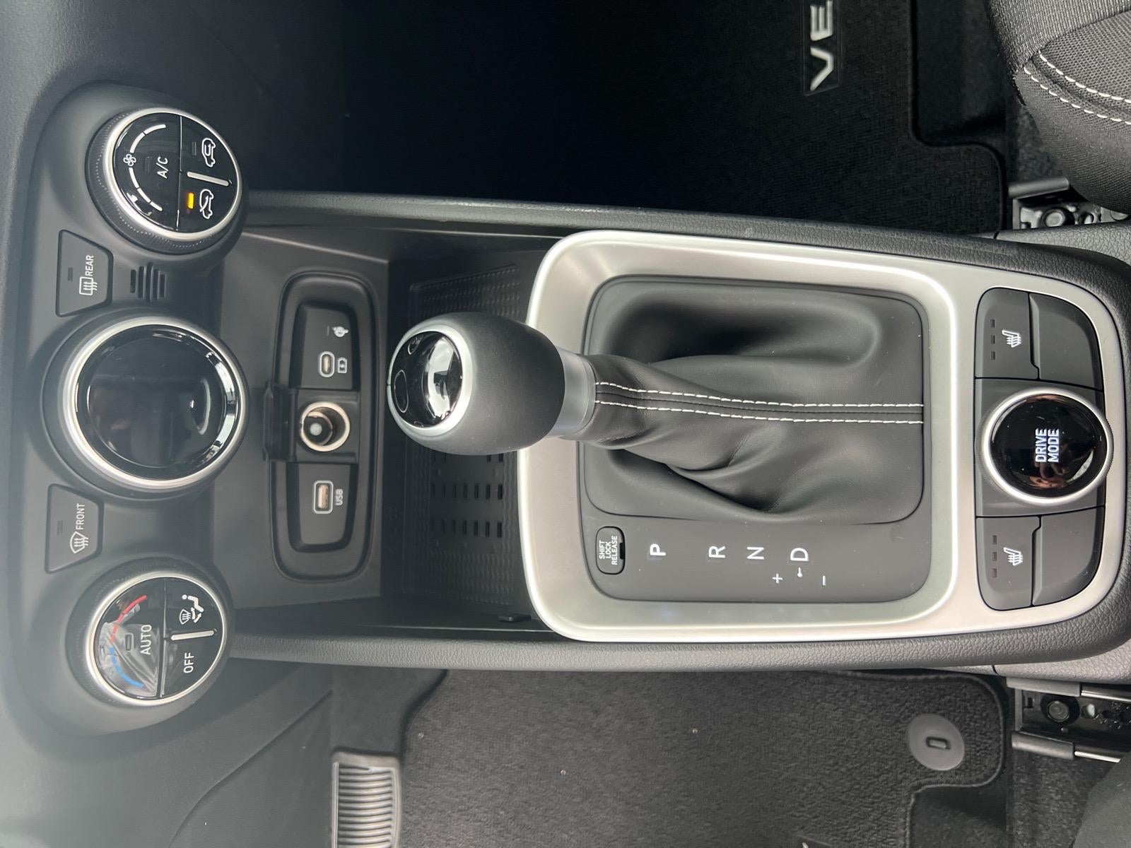2026 Hyundai VENUE SEL