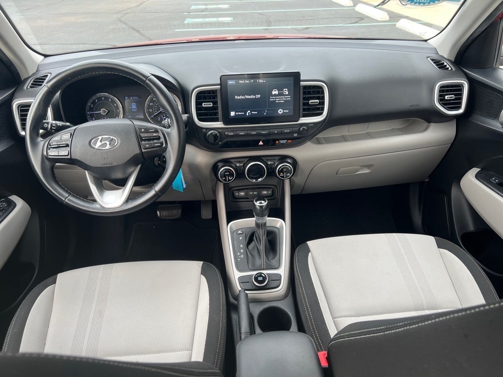 2022 Hyundai VENUE SEL