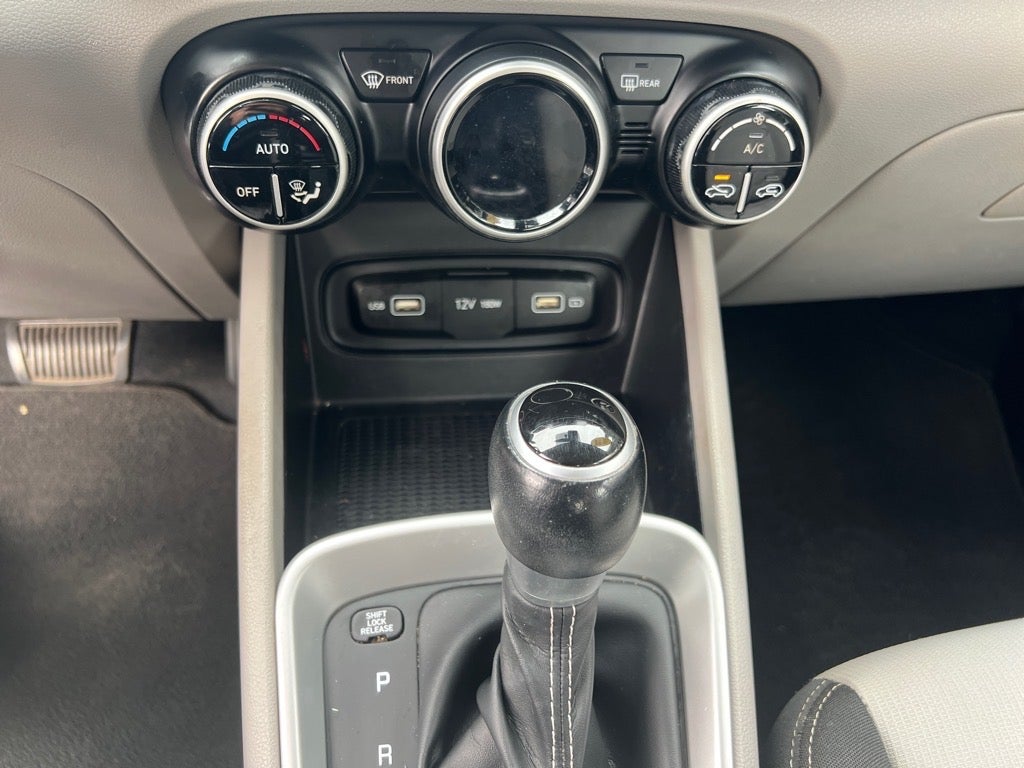 2022 Hyundai VENUE SEL