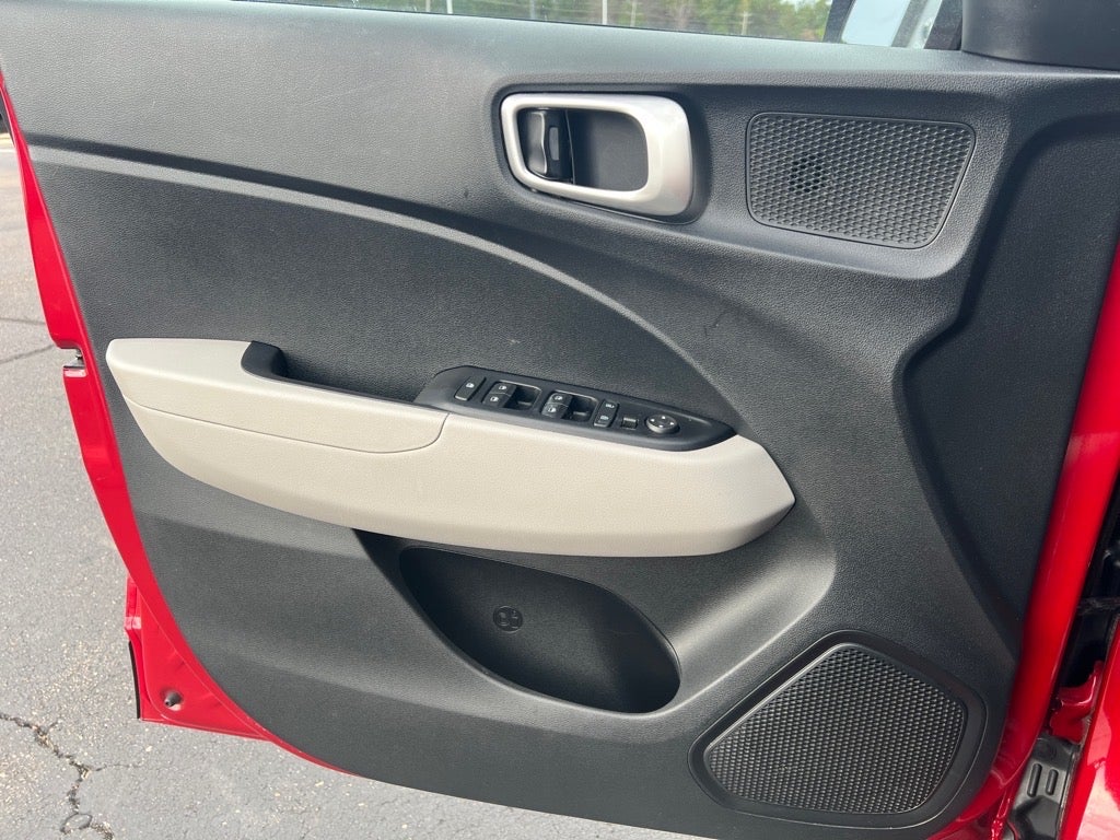 2022 Hyundai VENUE SEL